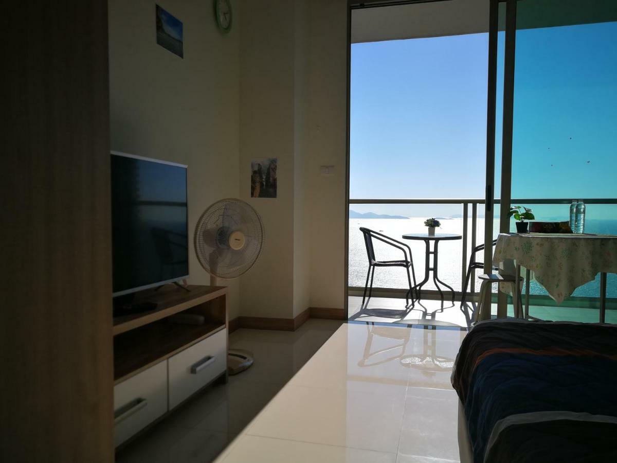 The Riviera Wongamat Hong Apartment Паттайя Экстерьер фото